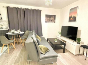 Lovely Modern 3 Bedroom House Doncaster, Family Contractor Friendly, Sleeps 6